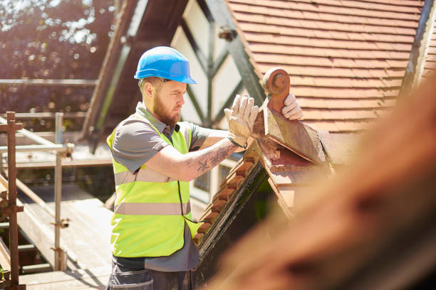Best Shingle Roofing Installation  in Omak, WA