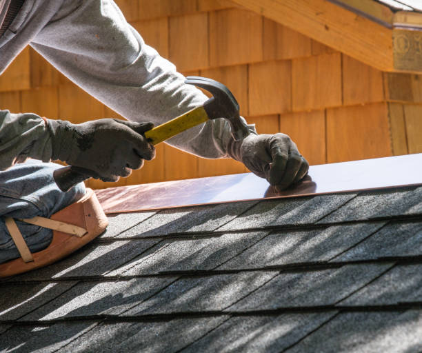 Best Flat Roof Repair Services  in Omak, WA